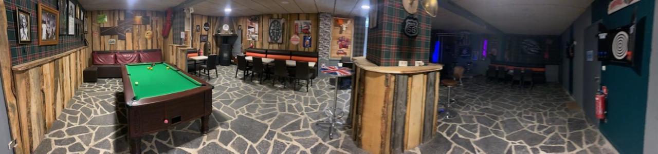 Montlo Relais Des Cerfs Hotel Cubieres Luaran gambar